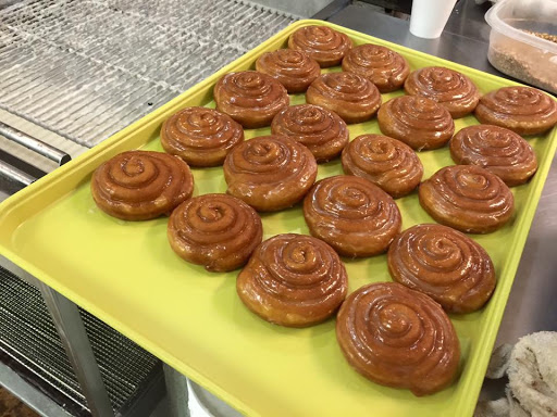 Fresh Donut, 106 E Kingsbury St, Seguin, TX 78155, USA, 