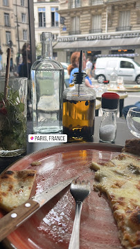Pizza du Pizzeria Pee And Bee à Paris - n°6