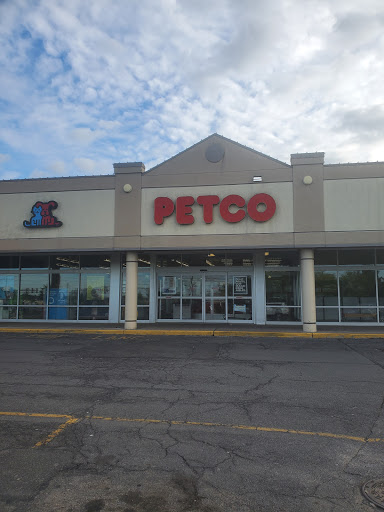 Pet Supply Store «PetSmart», reviews and photos, 3401 Erie Blvd E, Syracuse, NY 13214, USA