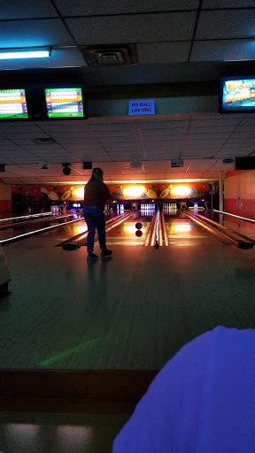 Bowling Alley «Valley Bowling Center», reviews and photos, 9 W Main St, Youngsville, PA 16371, USA