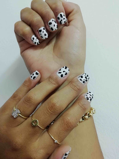 SALÓN NAILS (DANA)