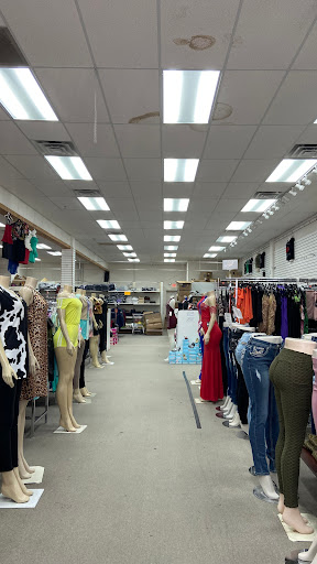Clothing Store «Top Fashion Y Wholesale», reviews and photos, 11526 Harry Hines Blvd Suite 109, Dallas, TX 75229, USA