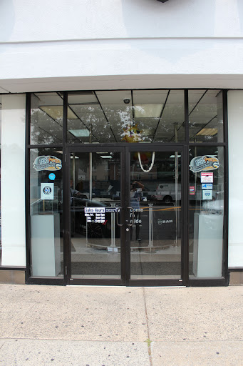 Car Dealer «Bayside Chrysler Jeep Dodge», reviews and photos, 21219 Northern Blvd, Bayside, NY 11361, USA