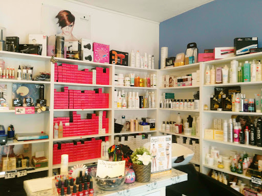 Peluquería y Estética Moncada en Pozo de Guadalajara, Guadalajara