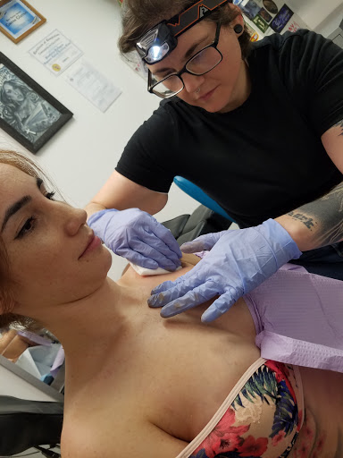 Tattoo Shop «Accent Tattoo & Body Piercing», reviews and photos, 207 S State St, Ukiah, CA 95482, USA
