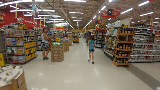 Grocery Store «Hannaford Supermarket», reviews and photos, 5 Hannaford Dr, York, ME 03909, USA