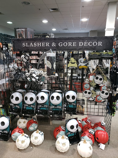 Shopping Mall «Bay Plaza Shopping Center», reviews and photos, 2100 Bartow Ave, Bronx, NY 10475, USA