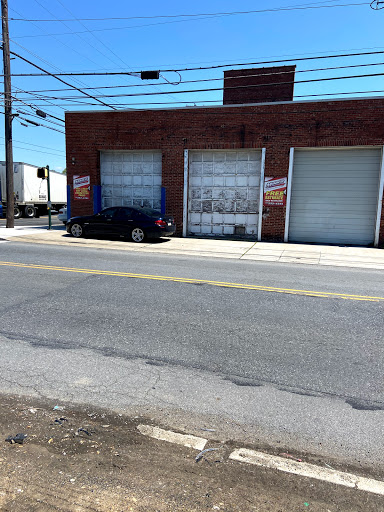 Auto Body Shop «Maaco Collision Repair & Auto Painting», reviews and photos, 601 S 17th St, Harrisburg, PA 17104, USA