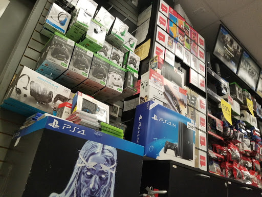 Video Game Store «GameStop», reviews and photos, 785 W Herndon Ave #300, Clovis, CA 93612, USA