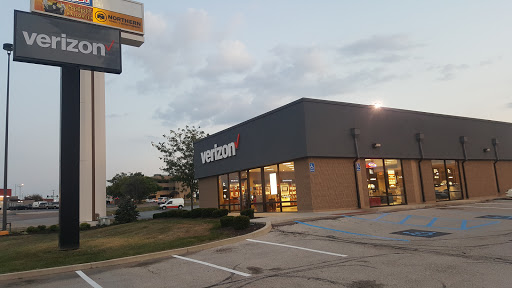 Verizon Authorized Retailer – Cellular Sales, 3971 Veterans Memorial Pkwy #840, St Peters, MO 63376, USA, 