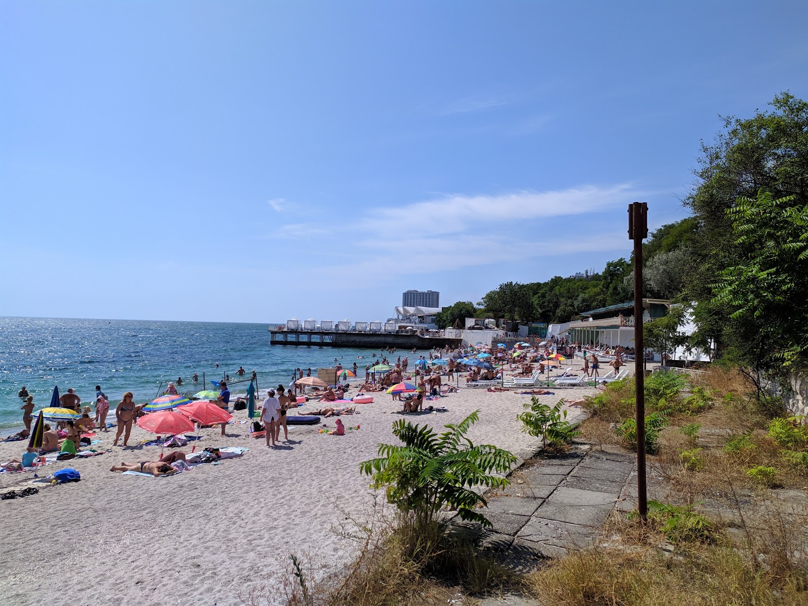 Foto de Plyazh Prikordonnikov área de comodidades