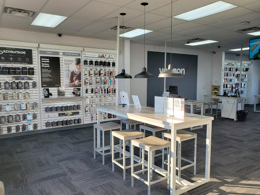 Cell Phone Store «GoWireless Verizon Authorized Retailer», reviews and photos, 758 Gardner Rd, Springboro, OH 45066, USA