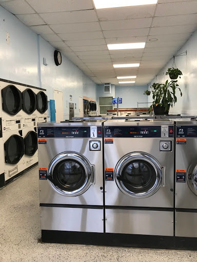 WashoTonic Laundromat- Coin Laundry