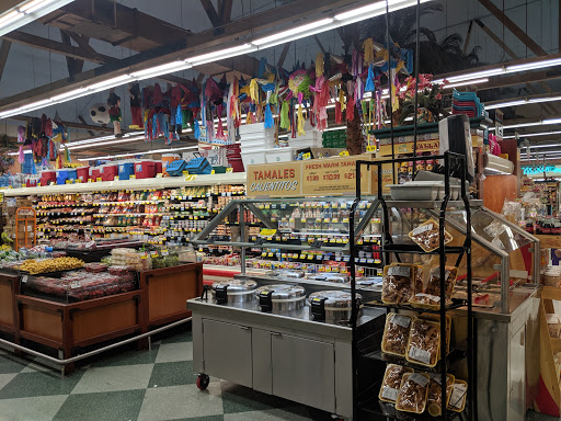 Supermarket «Vallarta Supermarkets», reviews and photos, 10859 Oxnard St, North Hollywood, CA 91606, USA