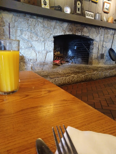 American Restaurant «Cracker Barrel Old Country Store», reviews and photos, 3840 Eagle View Dr, Indianapolis, IN 46254, USA