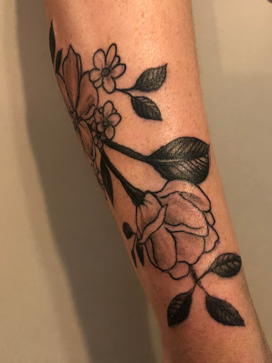 Tattoo Shop «9 Tattoo», reviews and photos, 2443 Orange Ave NE, Roanoke, VA 24012, USA