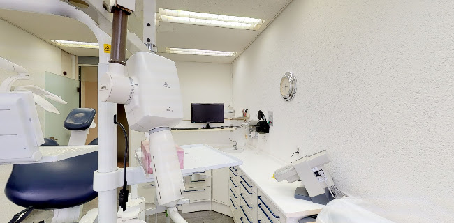 Rezensionen über Zahnarztpraxis Dr. Kamouneh in Baden - Zahnarzt