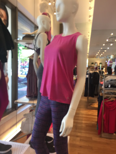 Clothing Store «Gap», reviews and photos, 1931 Wilshire Blvd, Santa Monica, CA 90403, USA