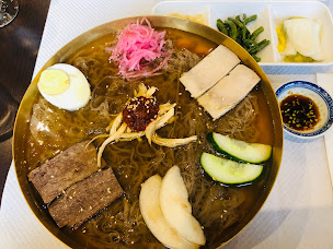 Photo n°47 de MORANN 모란식당 le seul spécialisé dans les aliments nord-coreens à Paris ()