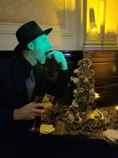 Dessert Shop «Honey Creme Donut Shop», reviews and photos, 514 Vincennes St, New Albany, IN 47150, USA