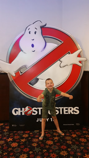 Movie Theater «Oak Grove 8 Cinema», reviews and photos, 16100 SE McLoughlin Blvd, Portland, OR 97267, USA