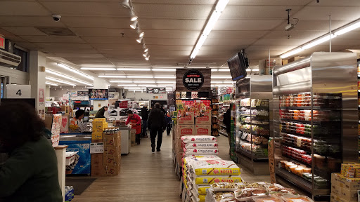 Korean Grocery Store «H Mart», reviews and photos, 34 E Golf Rd, Schaumburg, IL 60173, USA
