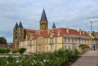 Hôtel Restaurant L'Apostrophe à Paray-le-Monial