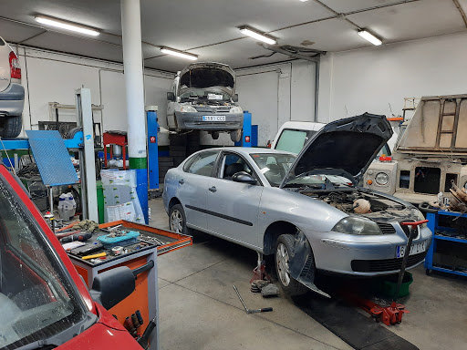 Autotalleres La Viñuela en Viñuela, Málaga