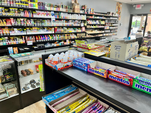 Tobacco Shop «Smoke Hut Smoke Shop», reviews and photos, 11902 Blue Ridge Boulevard g, Grandview, MO 64030, USA