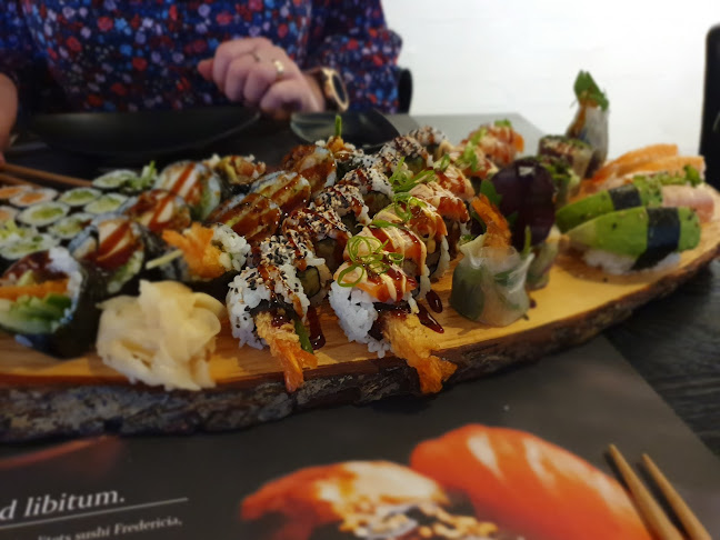 Takumi Sushi Ad Libitum - Restaurant