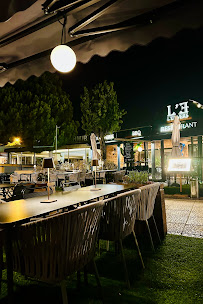 Atmosphère du Restaurant méditerranéen L'Envers Restaurant à Saint-Laurent-du-Var - n°2