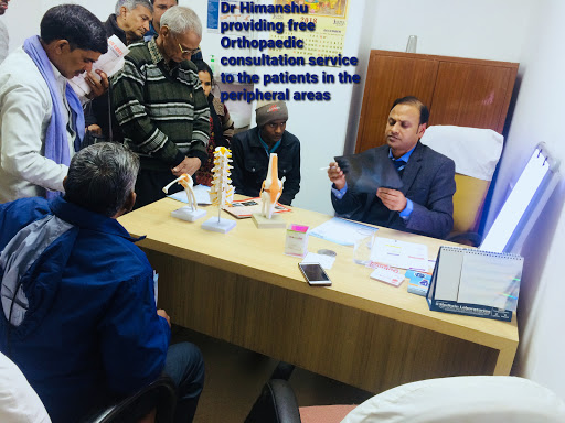 Dr. Himanshu Gaur , best Orthopaedic doctor , Shoulder , Knee , Elbow , Sports injury Specialist orthopaedic surgeon in Govindpuri , Kalkaji , Jamia nagar , Okhla , Tughlakabad , South Delhi , GK 1 , GK 2 , Lajpat Nagar , Sarita Vihar , New Delhi