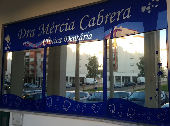 Comentários e avaliações sobre o Clínica Dentária Mércia Cabrera
