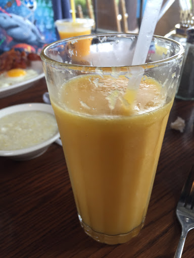 American Restaurant «Cracker Barrel Old Country Store», reviews and photos, 5706 Northridge Dr, Gurnee, IL 60031, USA