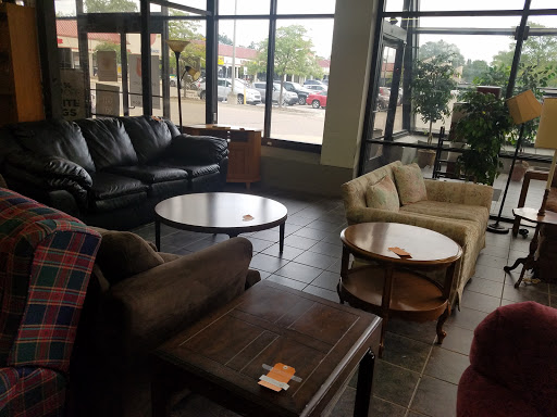 Thrift Store «The Salvation Army Family Store & Donation Center», reviews and photos, 823 E Auburn Rd, Rochester Hills, MI 48307, USA