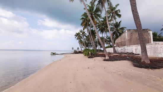 Hathifushi beach