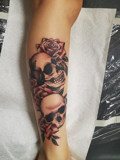 Tattoo Shop «X Treme Tattoo & Piercing», reviews and photos, 4026 Colorado Ave, Village of Sheffield, OH 44054, USA