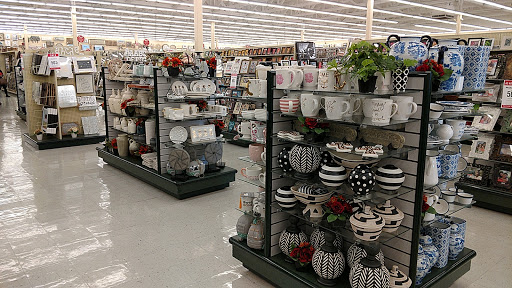 Craft Store «Hobby Lobby», reviews and photos, 3925 Dodge St, Dubuque, IA 52003, USA
