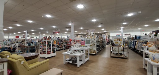 Department Store «HomeGoods», reviews and photos, 25959 Lorain Rd, North Olmsted, OH 44070, USA