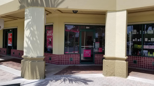 Cell Phone Store «T-Mobile», reviews and photos, 284 Indian Trace, Weston, FL 33326, USA