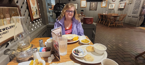 American Restaurant «Cracker Barrel Old Country Store», reviews and photos, 2075 Hylan Dr, Rochester, NY 14623, USA