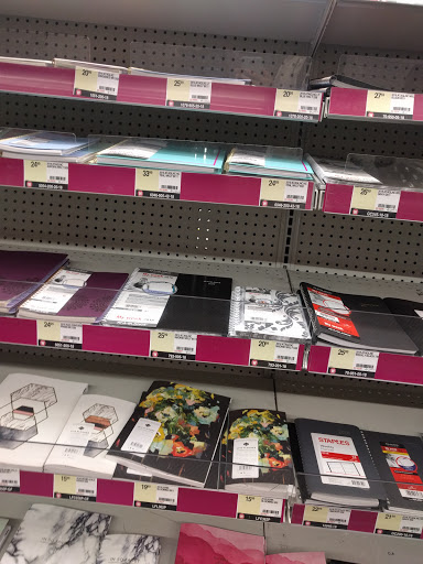 Office Supply Store «Staples», reviews and photos, 51-10 Broadway, Woodside, NY 11377, USA