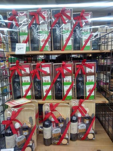 Furniture Store «Cost Plus World Market», reviews and photos, 535 Westport Rd, Kansas City, MO 64111, USA