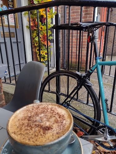 Papillon Coffee House - Bedford