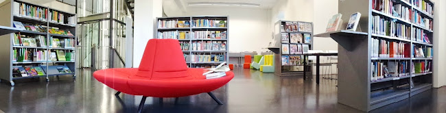 Kommentare und Rezensionen über Stadtbibliothek