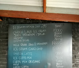 cafe Pewe photo