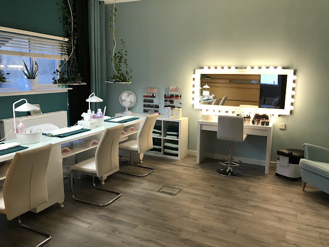 N.E. Beauty Lounge - Beauty salon