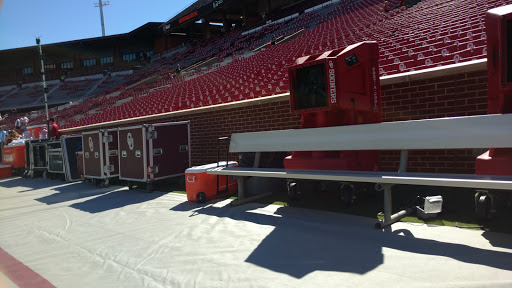 Stadium «The Gaylord Family Oklahoma Memorial Stadium», reviews and photos, 1185 Asp Ave, Norman, OK 73019, USA