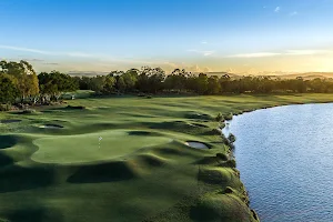 Links Golf & Wellbeing | Hope Island Golf Course image