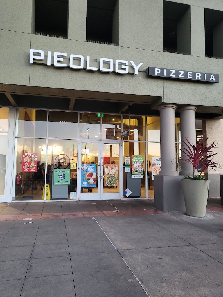 Pieology Pizzeria, San Leandro, CA 94577